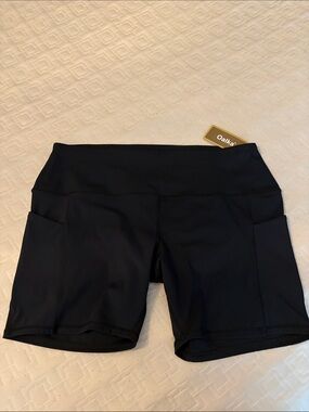 Oalka Yoga/Bike Shorts - Size XXL - NWT